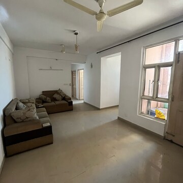 Living Room in 2 BHK Apartment at Supertech Cape Town, Sector 74 – for Rent
