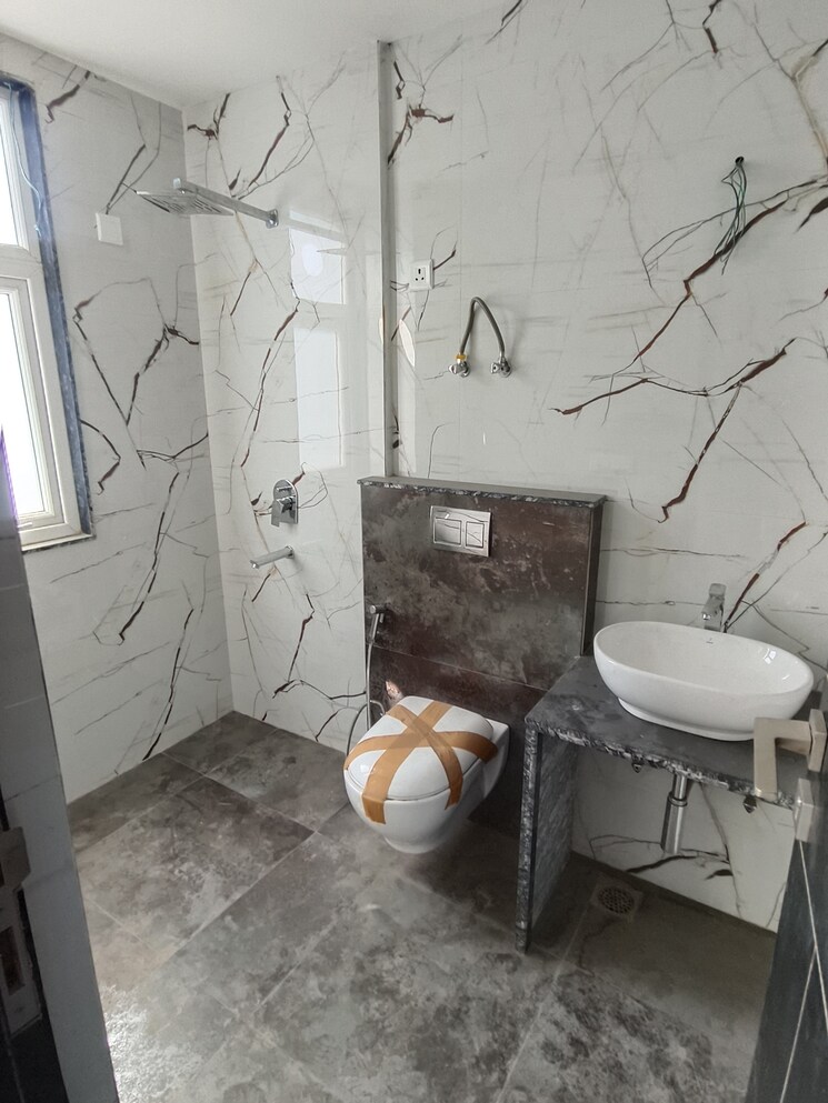 Bathroom, sector 52 5 Bedroom 3400 Sq.Ft. Apartment In Sector 52 Gurgaon 8377572