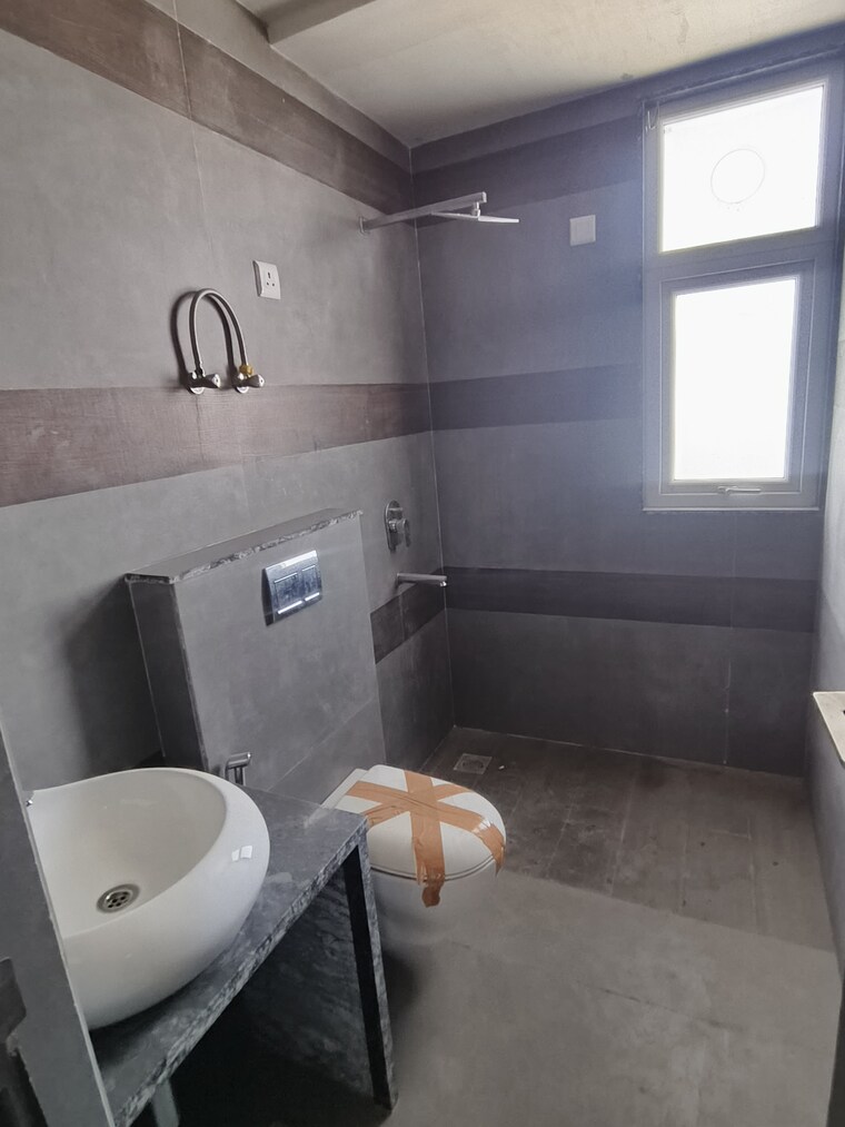 Bathroom, sector 52 5 Bedroom 3400 Sq.Ft. Apartment In Sector 52 Gurgaon 8377572