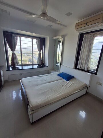 Bedroom in 3 BHK Apartment at Chembur – for Rent