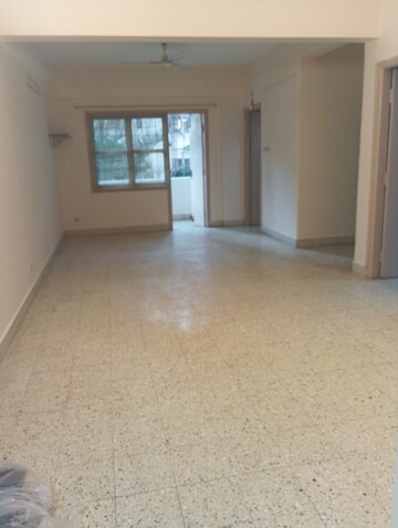 Room in 2 BHK Builder Floor at Koramangala – for Rent