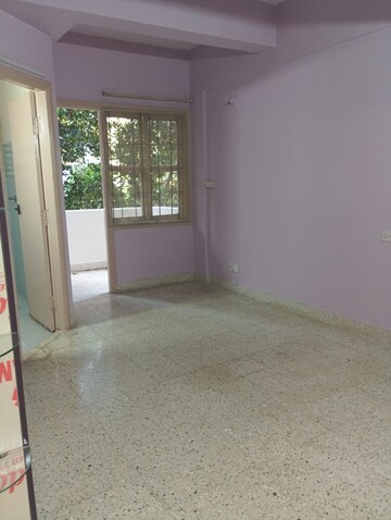 Room in 2 BHK Builder Floor at Koramangala – for Rent