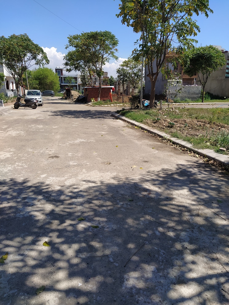 Exterior View, dlf-hyde-park  230 Sq.Yd. Plot In South Mullanpur Chandigarh 8377547