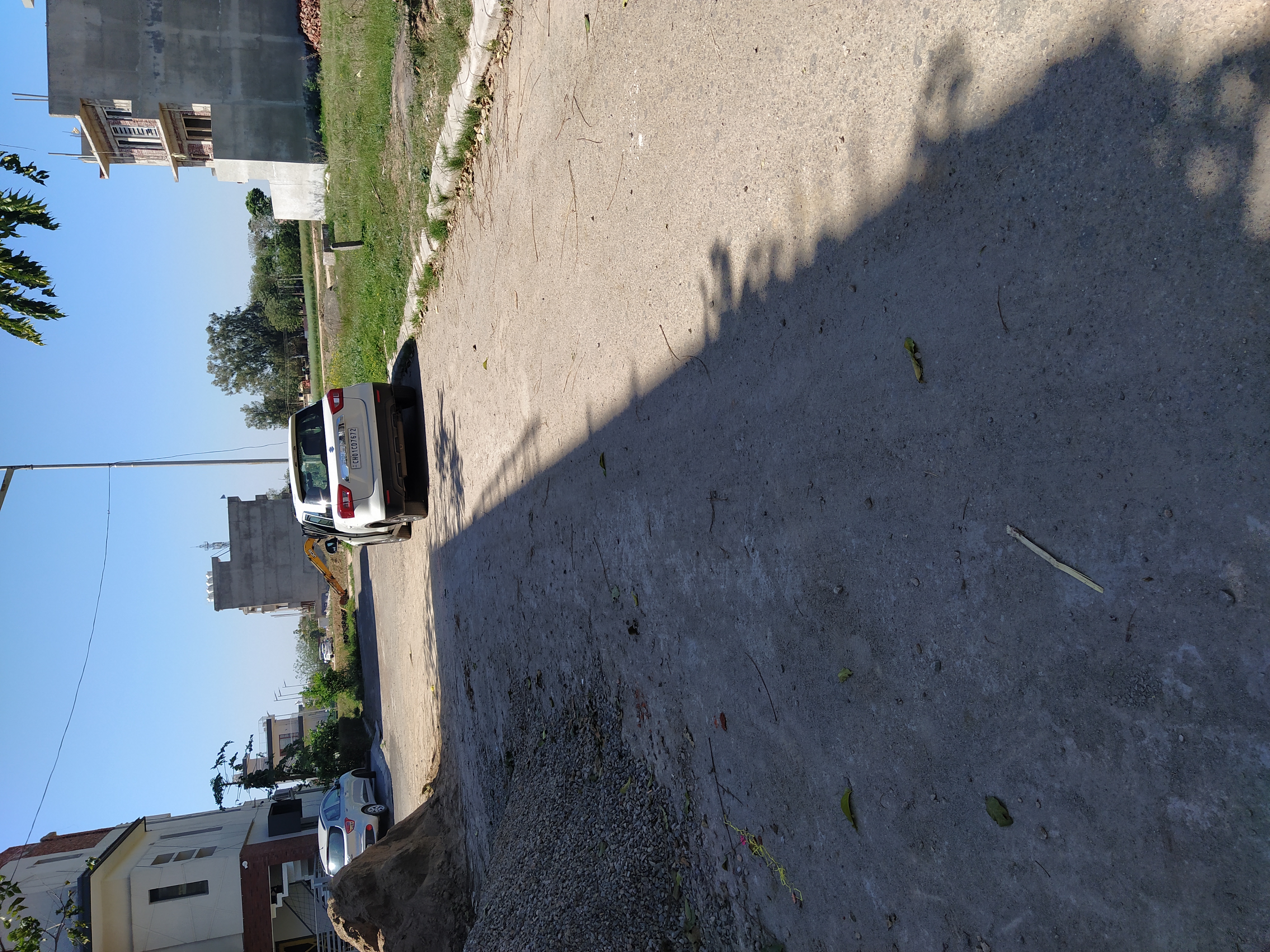 Plot For Sale in DLF Hyde Park