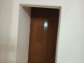 Furnished Amenities in 3.5 BHK Builder Floor at Ardee City, Sector 52 – for Rent