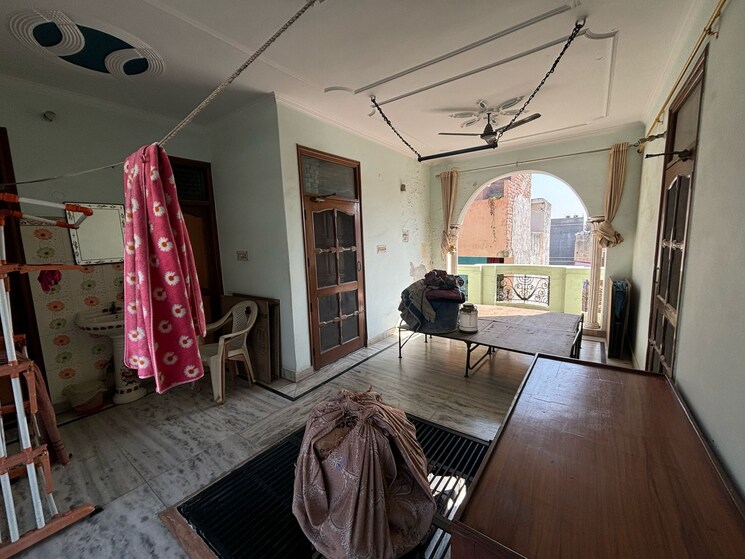 Bedroom, sector 50 6+ Bedroom 136 Sq.Yd. Independent House In Sector 50 Faridabad 8377590