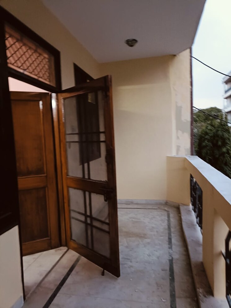 Kitchen, sector 31 2 Bedroom 160 Sq.Yd. Builder Floor In Sector 31 Gurgaon 8377538