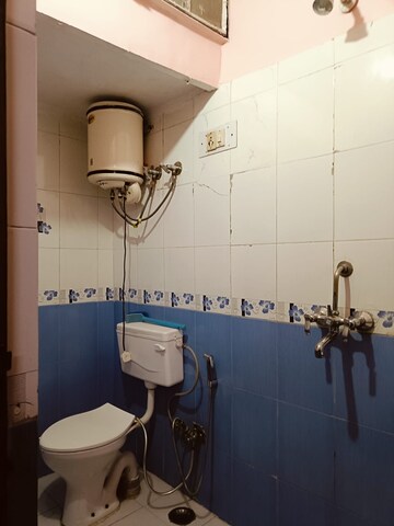 Team Area in 2 BHK Builder Floor at Sector 31 – for Rent