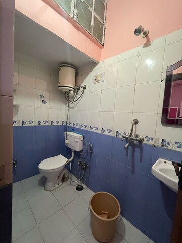Team Area in 2 BHK Builder Floor at Sector 31 – for Rent