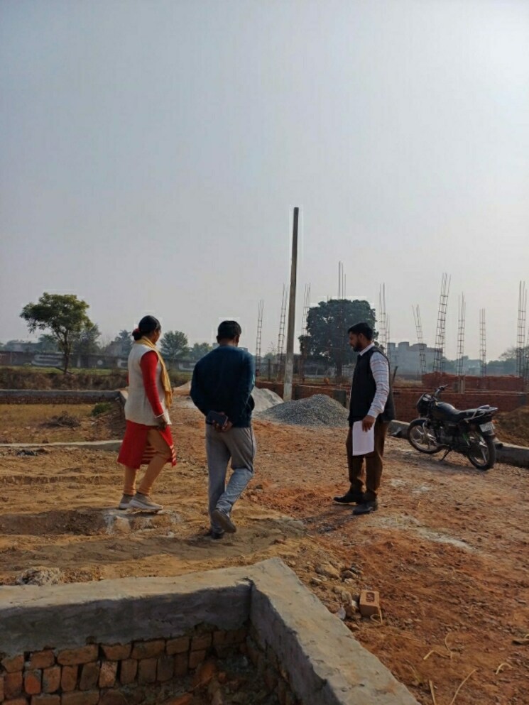 undefined, dhatir Commercial Land 2100 Sq.Yd. In Dhatir Palwal 8377654