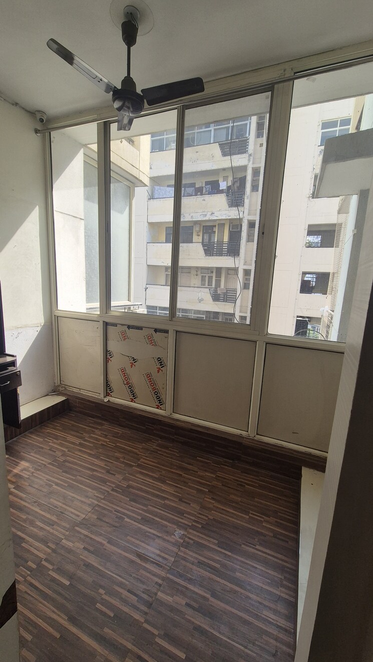 Kitchen, airport-apartments 3 Bedroom 2100 Sq.Ft. Apartment In Sector 47 Gurgaon 8377666