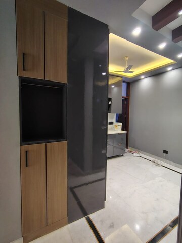 Living Room in 4 BHK Apartment at Saket – for Rent