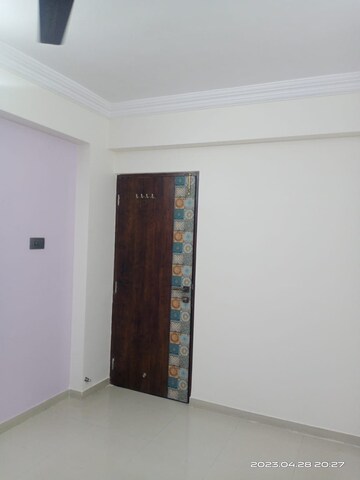 Room in 2 BHK Builder Floor at Patel Nagar – for Rent