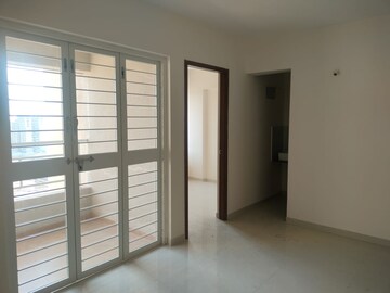 Room in 1 BHK Apartment at Parklane Lifeseasons, Dhanori – for Rent