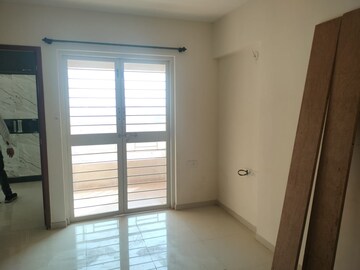 Room in 1 BHK Apartment at Parklane Lifeseasons, Dhanori – for Rent