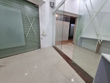  Office Space For Rent in Express Zone, Malad East