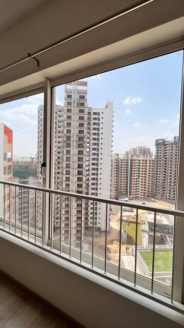3 BHK Apartment For Rent in Shapoorji Pallonji Joyville Phase 3, Sector 102