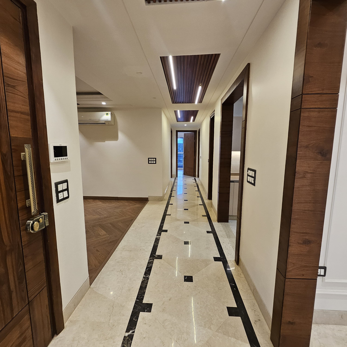 4 BHK + Pooja Room,Servant Room Builder Floor For Sale in New Rajinder Nagar