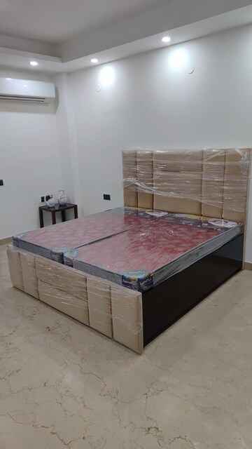 Bedroom in 4 BHK Builder Floor at Hauz Khas – for Rent