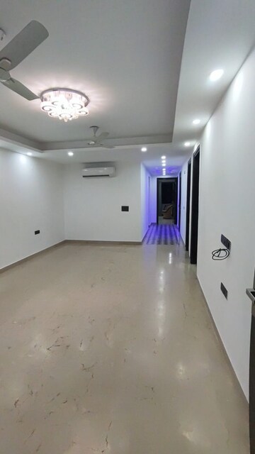 Building Lobby in 4 BHK Builder Floor at Hauz Khas – for Rent
