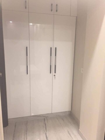 Room in 2 BHK Apartment at Saket – for Rent