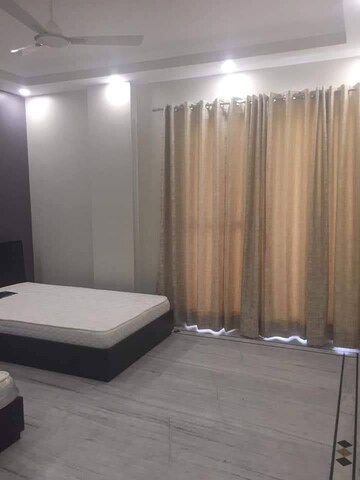 Bedroom in 2 BHK Apartment at Saket – for Rent