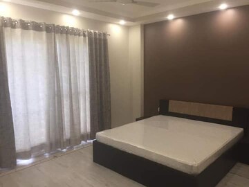 Bedroom in 2 BHK Apartment at Saket – for Rent
