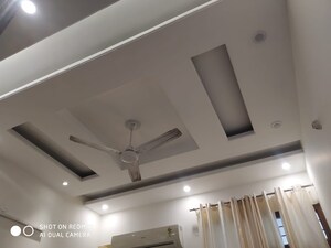 Furnished Amenities in 3 BHK Builder Floor at Vip Road – for Sale