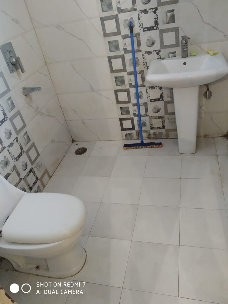 Bathroom, vip road 3 Bedroom 1130 Sq.Ft. Builder Floor In Vip Road Zirakpur 8378005