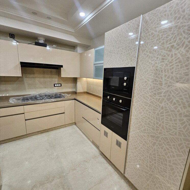 Kitchen, new rajinder nagar 4 Bedroom 375 Sq.Yd. Builder Floor In New Rajinder Nagar Delhi 8377986