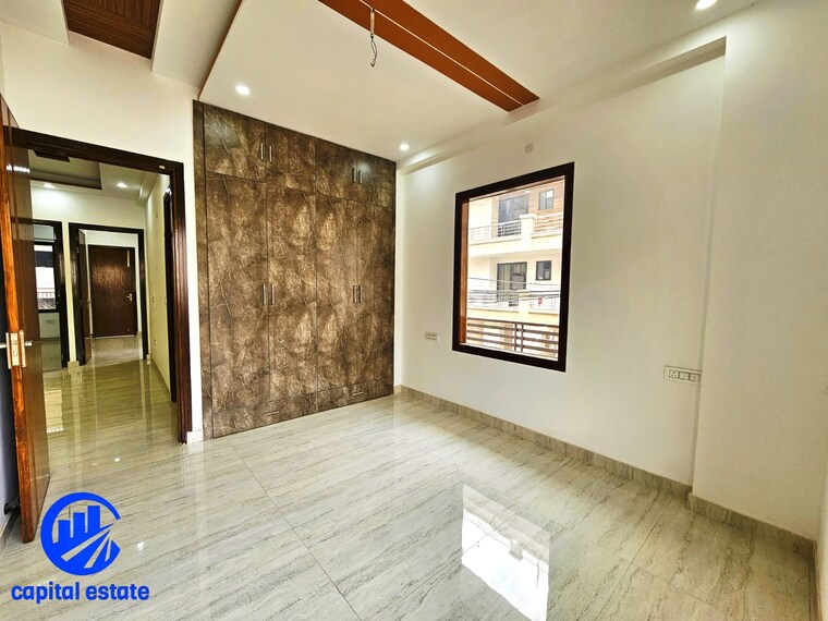 Room, peer mucchalla 3 Bedroom 1600 Sq.Ft. Apartment In Peer Mucchalla Zirakpur 8377993