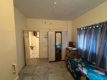 Living Room in 2 BHK Apartment at Vakola – for Sale