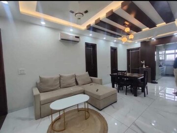 Master Bedroom in 4 BHK Builder Floor at Saket – for Rent