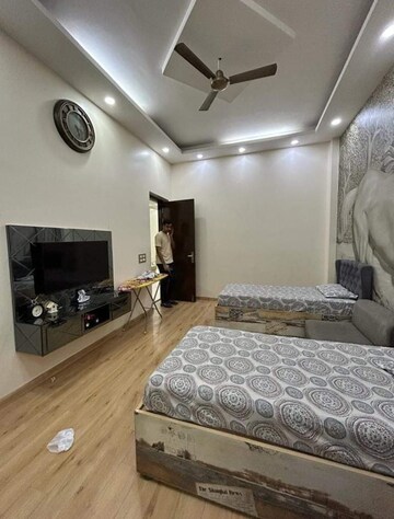Bedroom in 4 BHK Builder Floor at Saket – for Rent