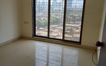 1 BHK Apartment For Rent in Je And Vee Om Trimurti, Malad East