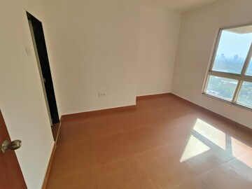 Master Bedroom in 1 BHK Apartment at DB Orchid Ozone, Dahisar East – for Rent