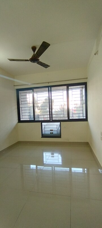 Room in 2 BHK Apartment at Nanded Madhuvanti, Sinhagad Road – for Rent