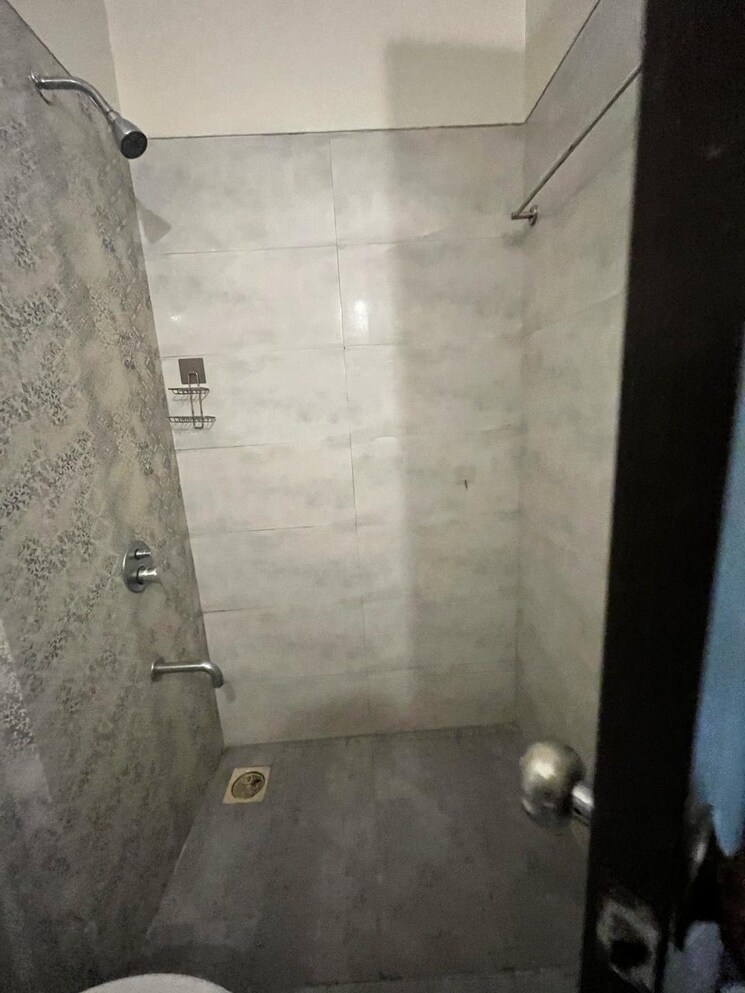 Bathroom, acme-ozone 2 Bedroom 1065 Sq.Ft. Apartment In Manpada Thane 8378062