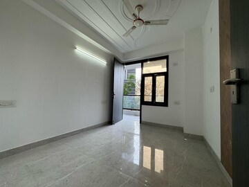 Room in 2 BHK Apartment at Risland Sky Mansion, Chattarpur – for Rent