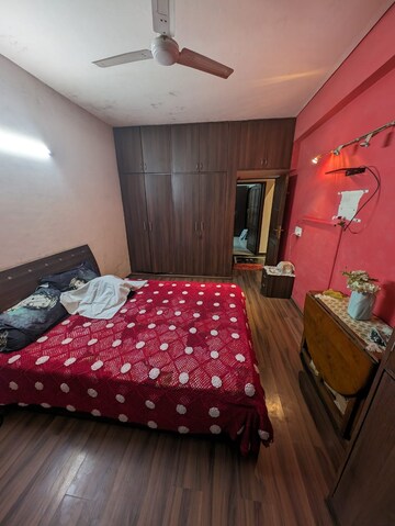 Bedroom in 2 BHK Apartment at Unitech Heritage City, Sector 25 – for Rent