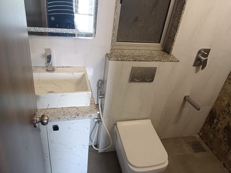 Bathroom, naman-premier 1 Bedroom 500 Sq.Ft. Apartment In Andheri East Mumbai 8378128