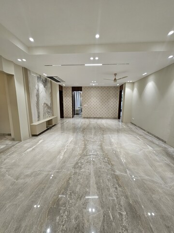 Bedroom in 3 BHK Builder Floor at Malcha Marg – for Sale