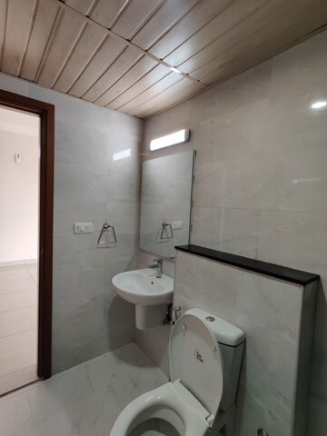 Bathroom in 3.5 BHK Apartment at Prestige Park Square, Bannerghatta Road – for Rent