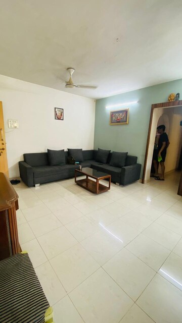 Master Bedroom in 2 BHK Apartment at Raj Arcade II, Kandivali West – for Sale
