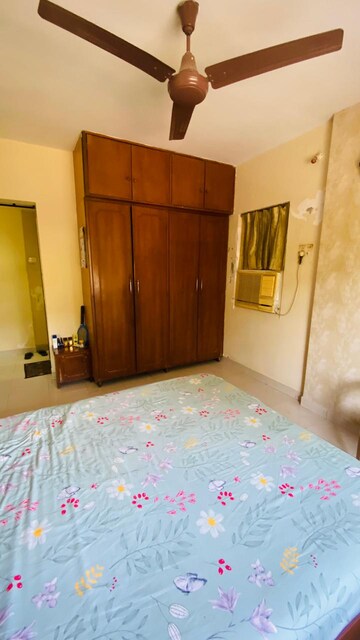 Bedroom in 2 BHK Apartment at Raj Arcade II, Kandivali West – for Sale