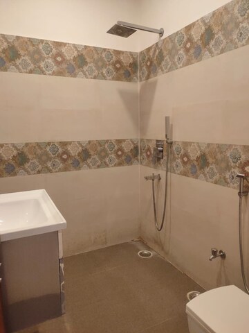 Bathroom in 2 BHK Builder Floor at Green Park – for Rent