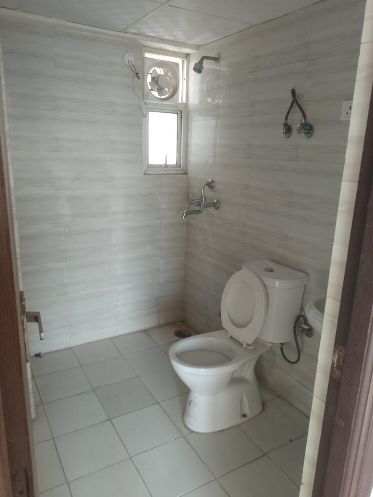 Master Bedroom, nimbus-express-park-view 2 Bedroom 831 Sq.Ft. Apartment In Chi V Greater Noida Greater Noida 8378262