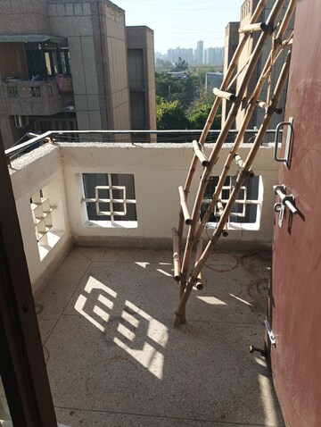 Gym in 3 BHK Apartment at Kendriya Vihar 2, Sector 82 – for Rent