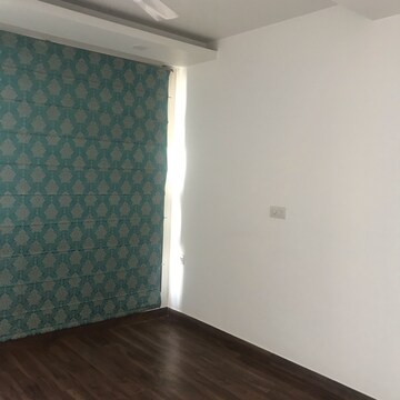 Room in 3 BHK Builder Floor at Jangpura – for Rent