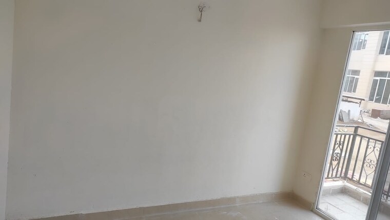 Room, signature-global-orchard-avenue 2 Bedroom 700 Sq.Ft. Apartment In Sector 93 Gurgaon 8378364